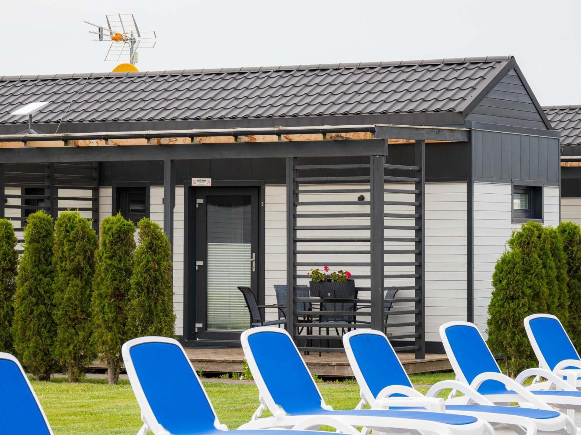 Wakacyjna Osada Villa Jezierzany Exteriör bild